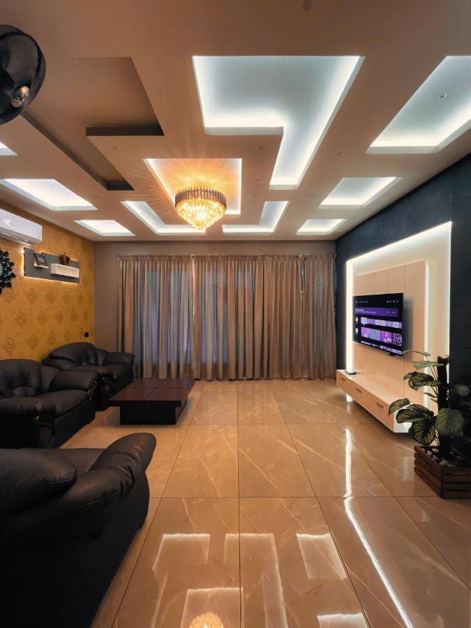 Bbc Luxury Apartments Perintalmanna Exterior photo
