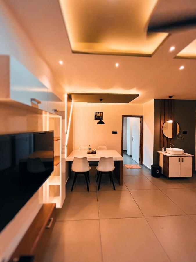 Bbc Luxury Apartments Perintalmanna Exterior photo
