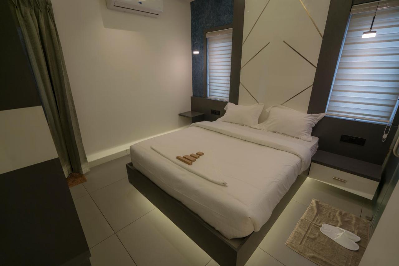 Bbc Luxury Apartments Perintalmanna Exterior photo