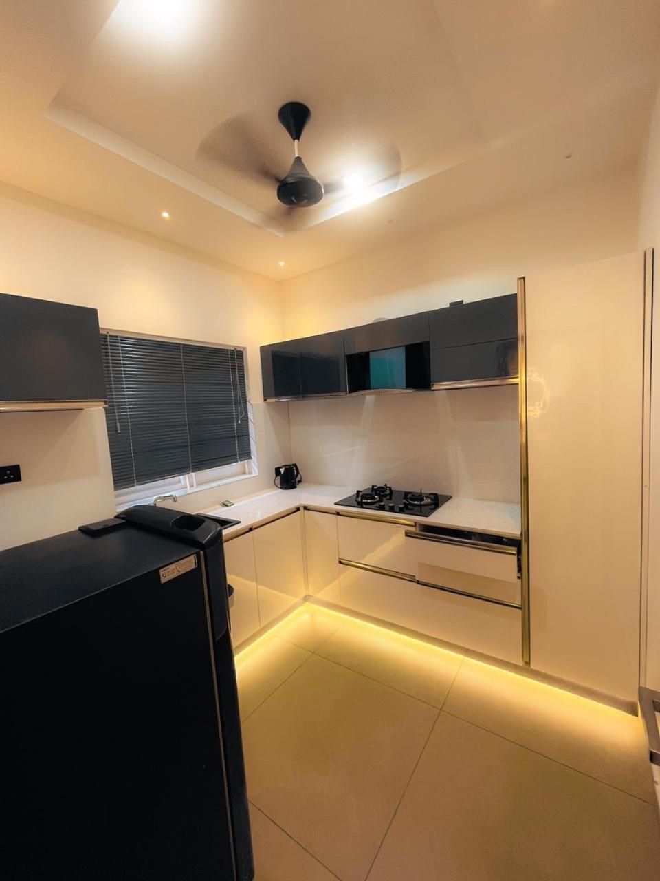 Bbc Luxury Apartments Perintalmanna Exterior photo